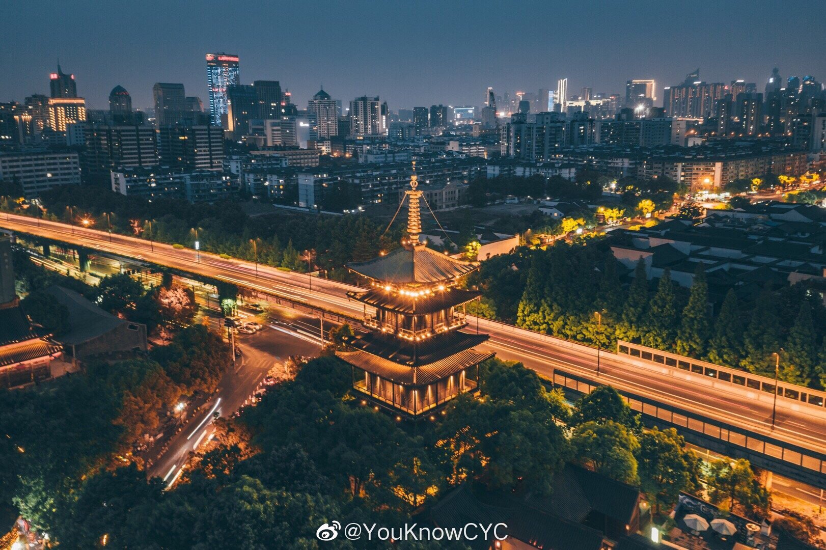 旅游卡代理新蓝海：揭秘源头系统搭建与加盟秘籍，开启免费游商机！
