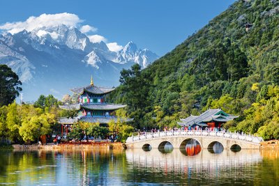 旅游卡系统开发多少钱一个？旅游代理网搭建攻略与盈利解析！