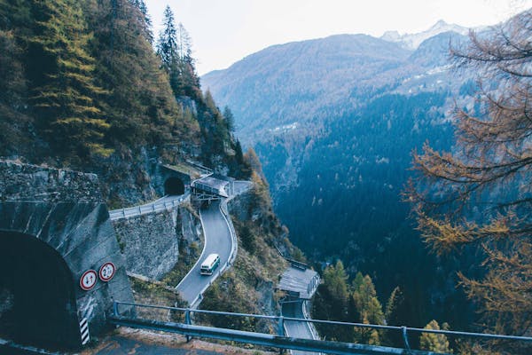 旅游推荐系统：开启创业之旅，定制你的旅行蓝图
