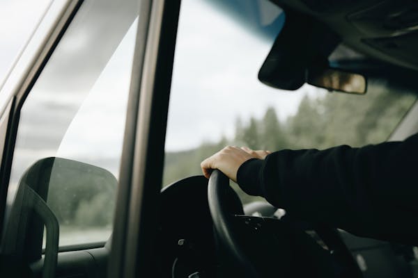 解锁电影票优惠秘籍！创业者如何利用API接口打造爆款应用？
